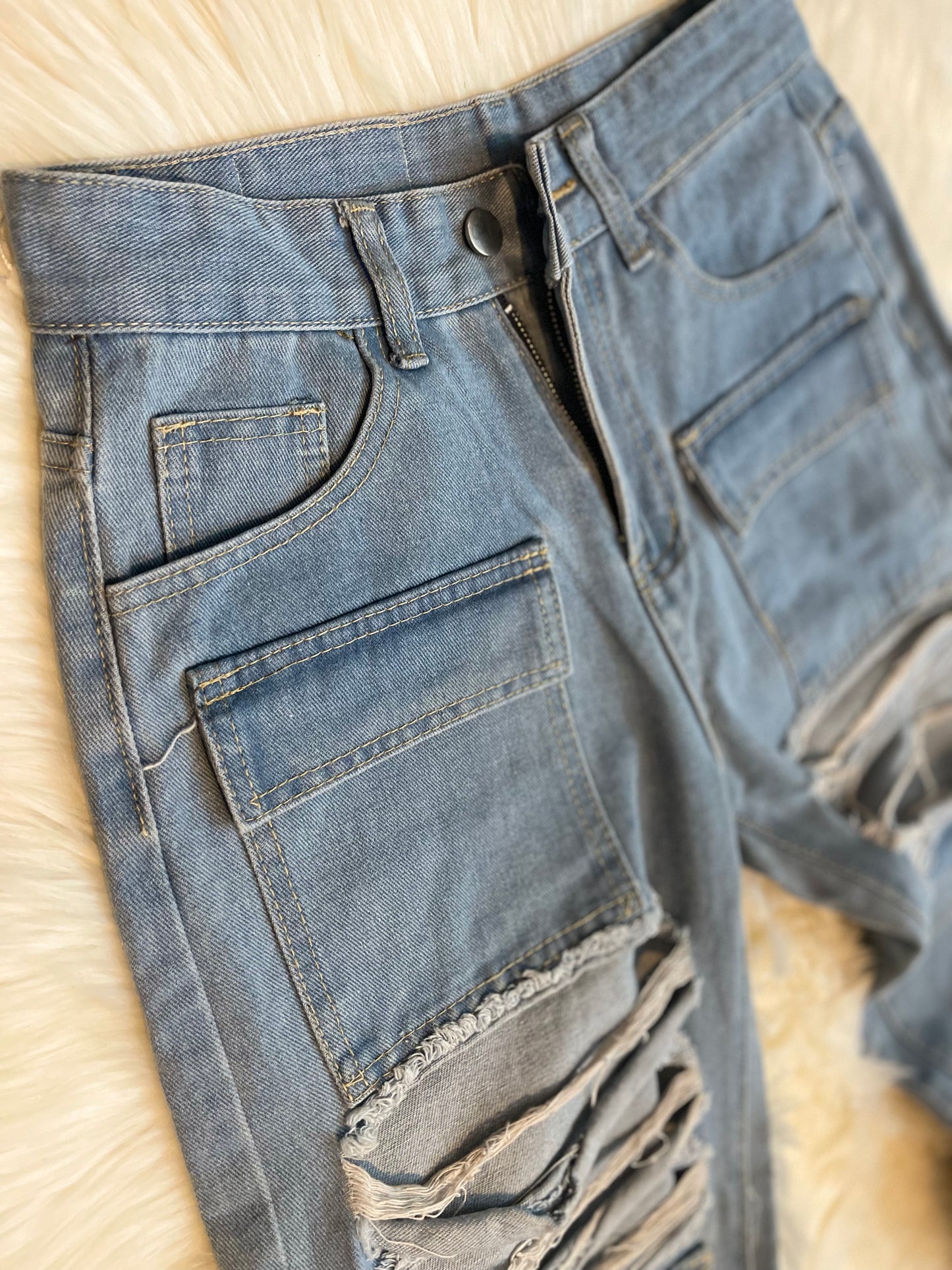 Vaqueros de mamá rotos