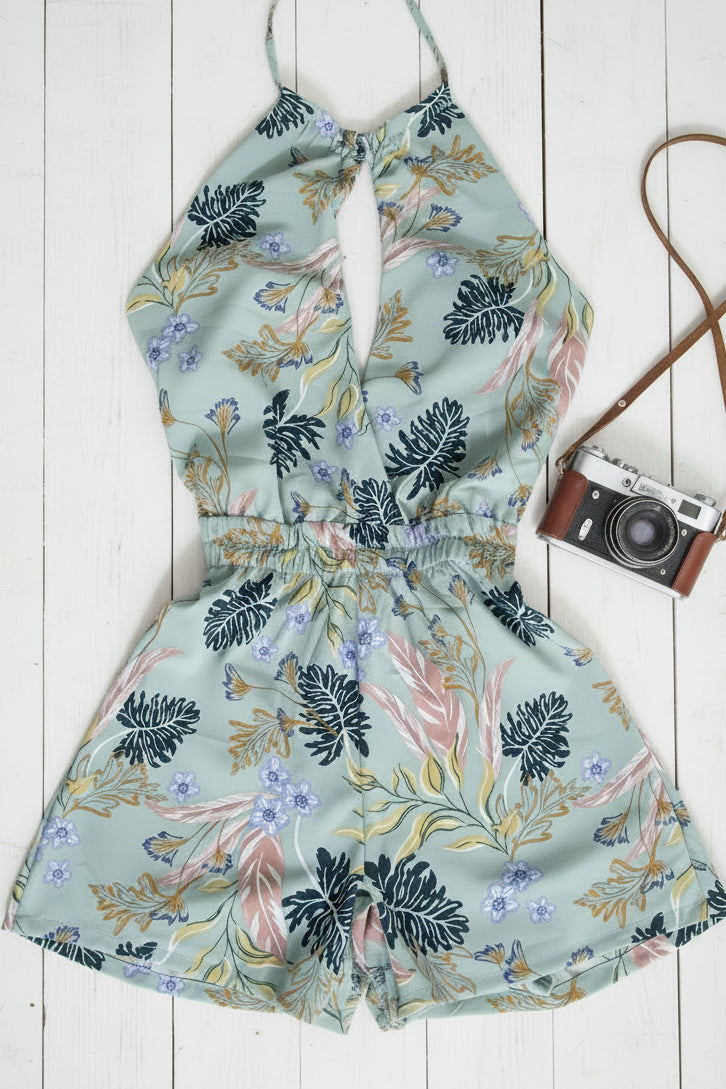 Casual Outfit Romper with a delicate spring summer print