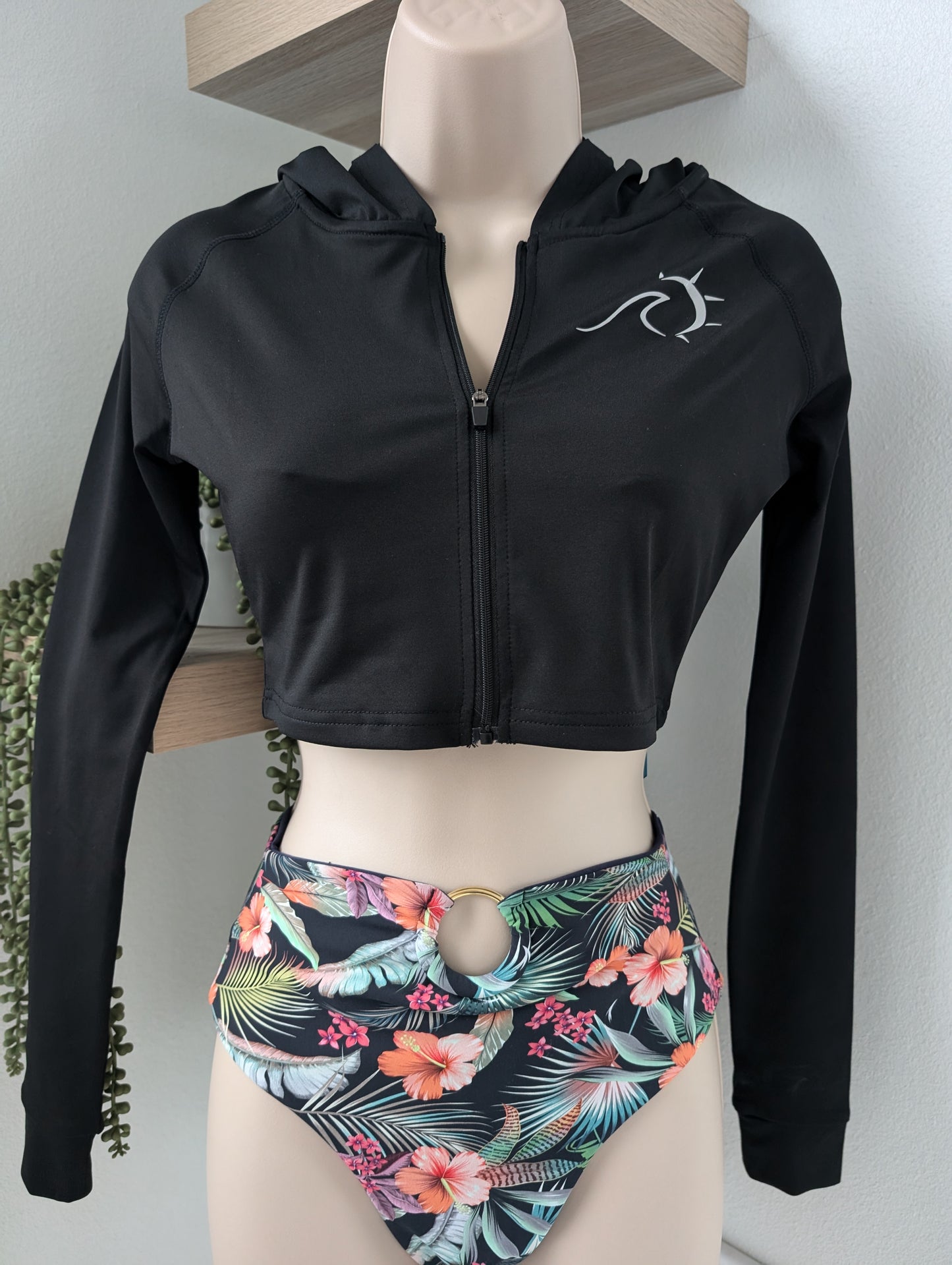 Solar Drift Cropped Rash Guard with Hoodie – Women's Sun Protection Swimwear