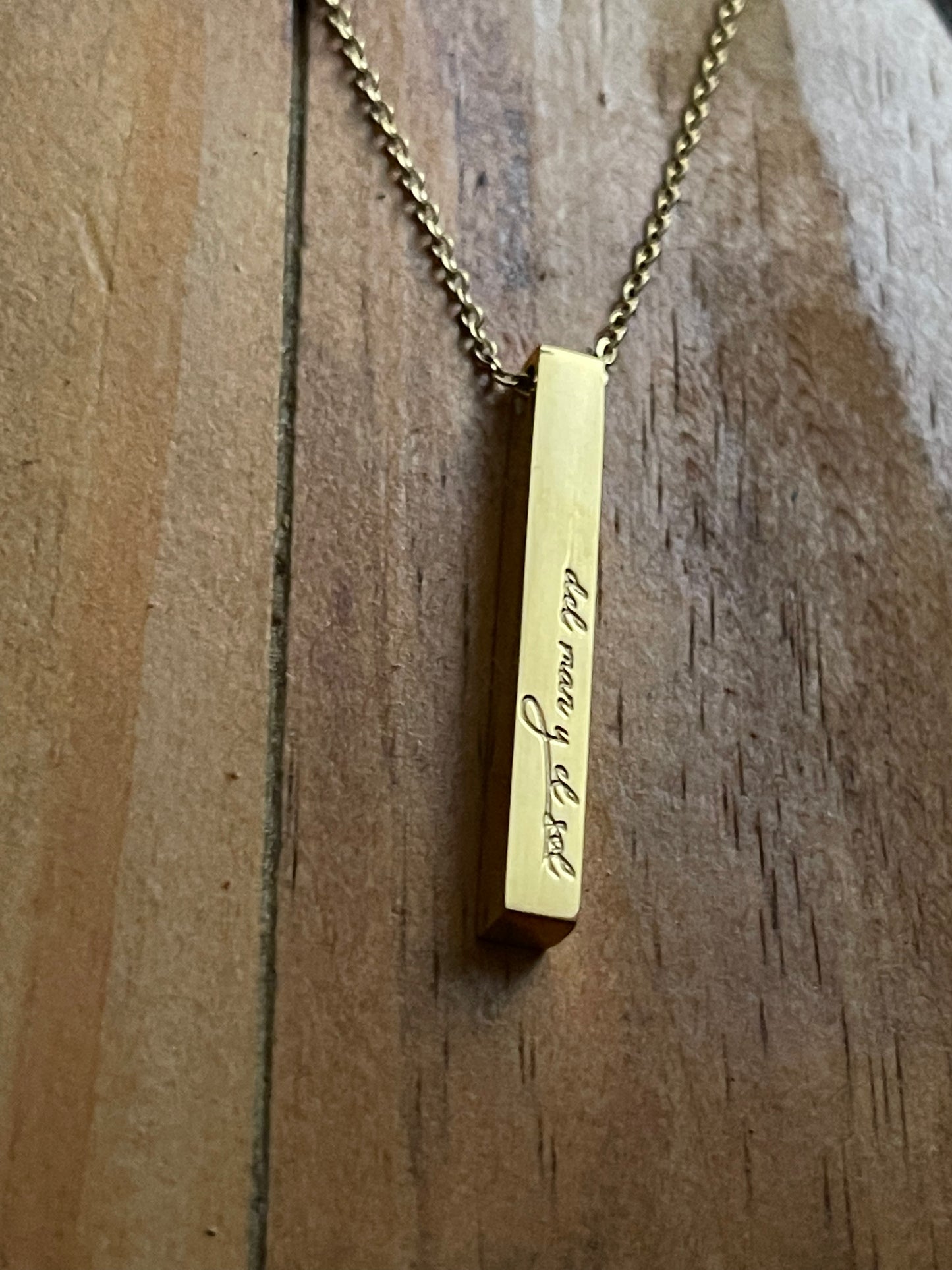 Gold plated elegant beach necklace