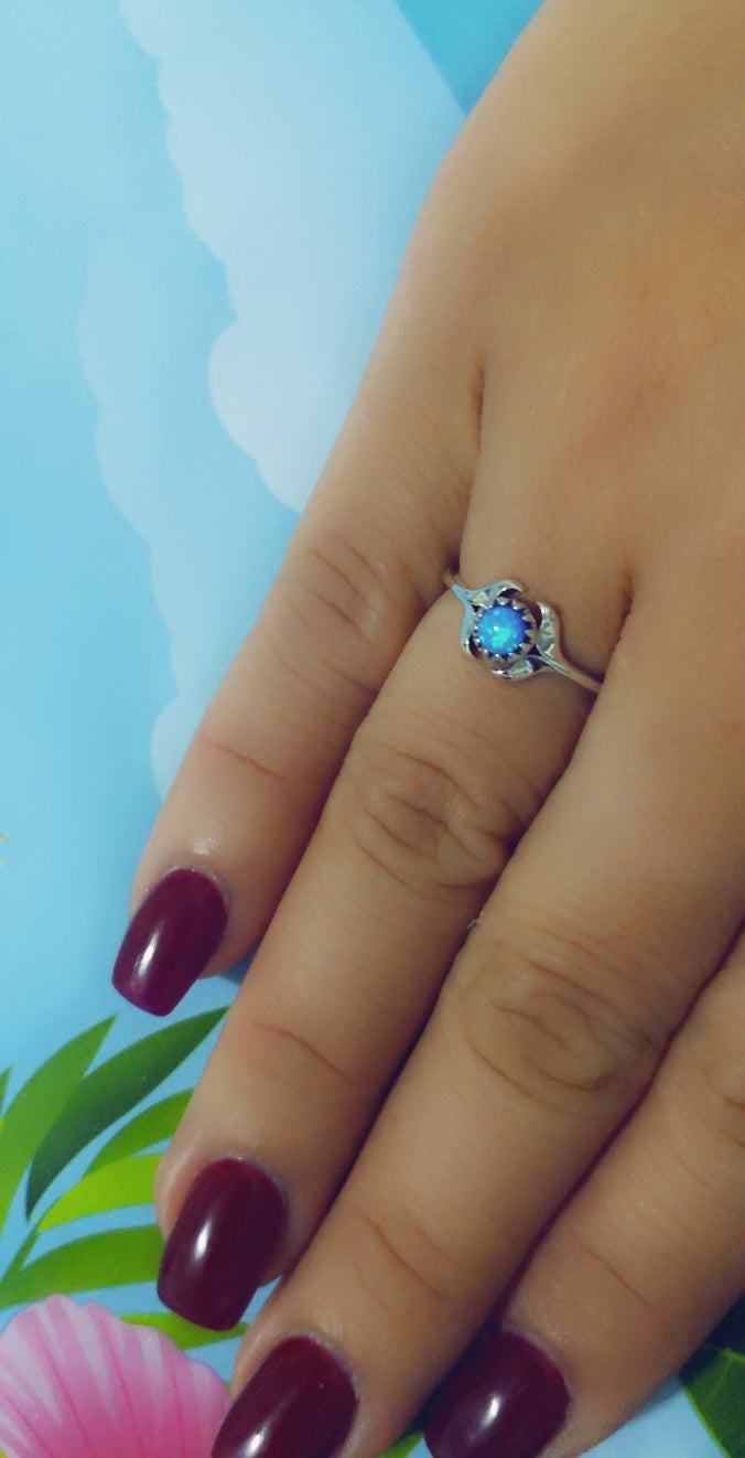 Two Tailed Blue Bead Ring