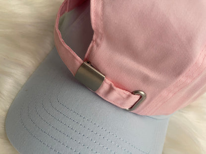 Adjustable strap beach cap 