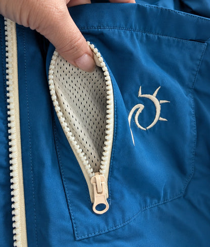 Double compartment frontal pocket 