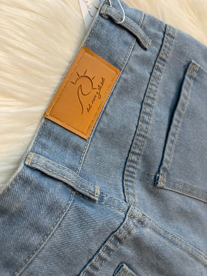 Ripped Mom Jeans Casual Outfit Summer style