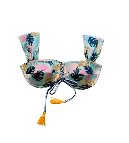 Belice Bikini Top with front lace-up detail and wide straps – perfect for sun and style