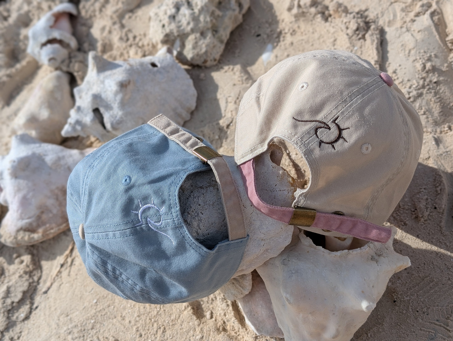 Del Mar y el Sol Signature Cap – Adjustable Beach Hat