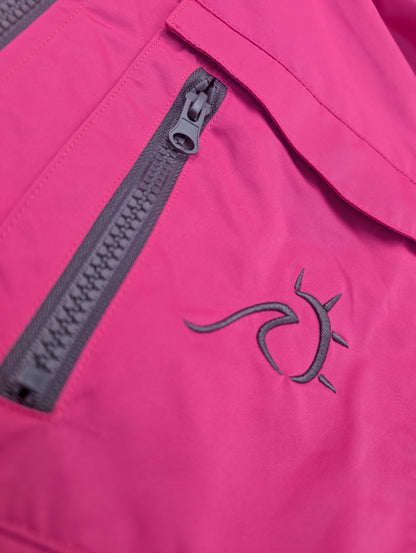 Sea Mist jacket double-compartment front pocket and embroidered logo