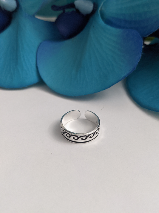 Waves Toe Ring