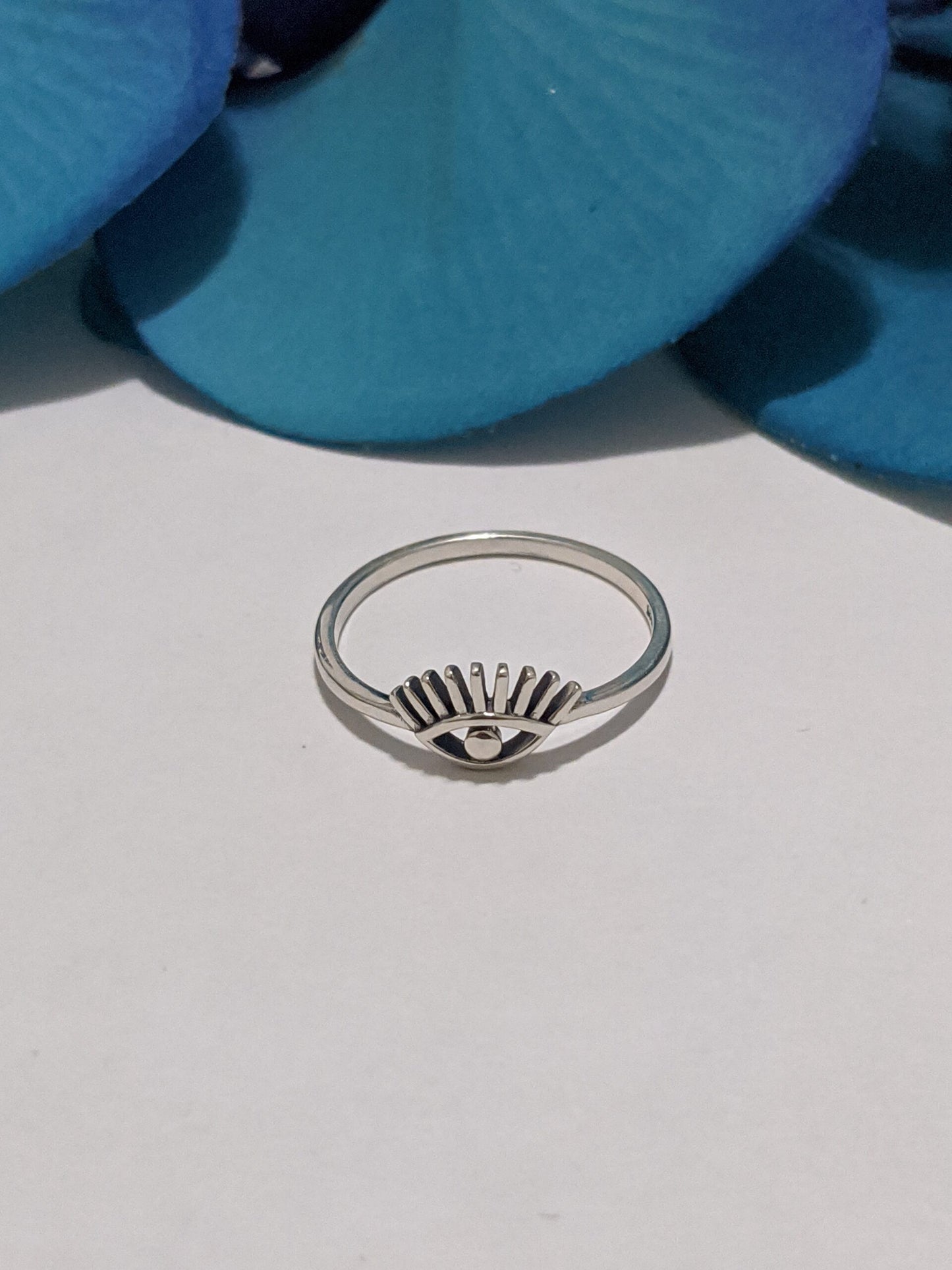 Eye / Eyelashes Ring