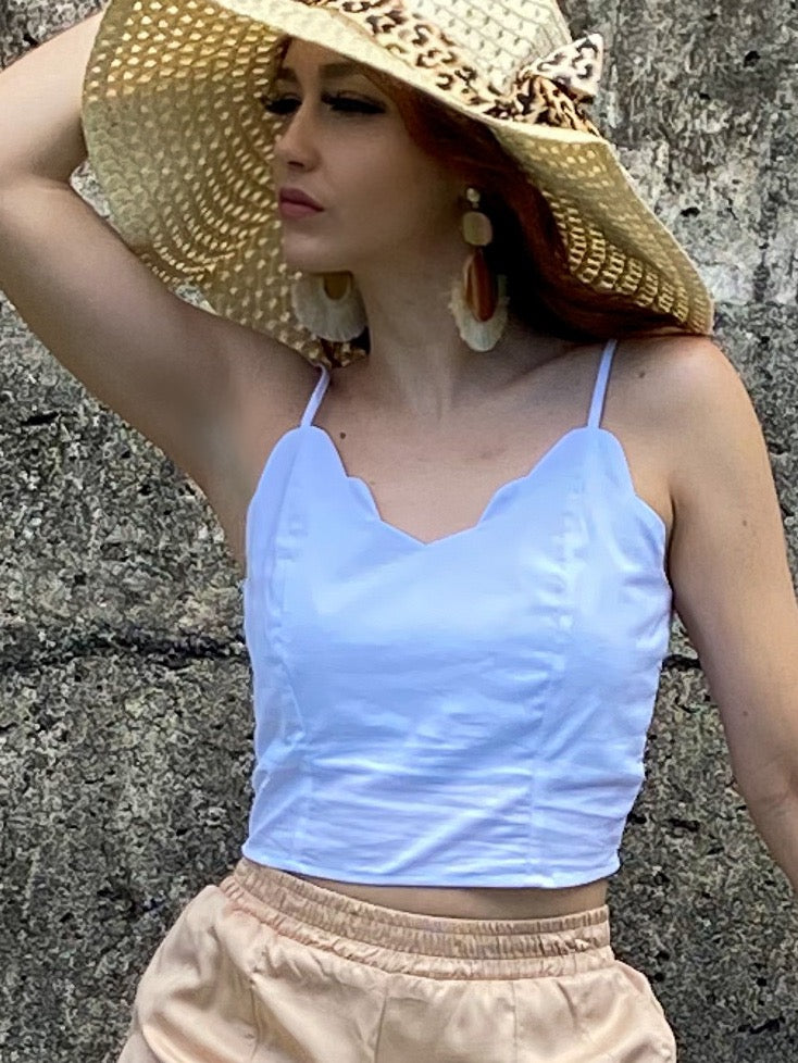 Women’s stretch crop top adjustable straps summer outfit